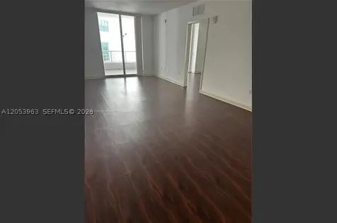 170 SE 14th Street Miami FL 33131