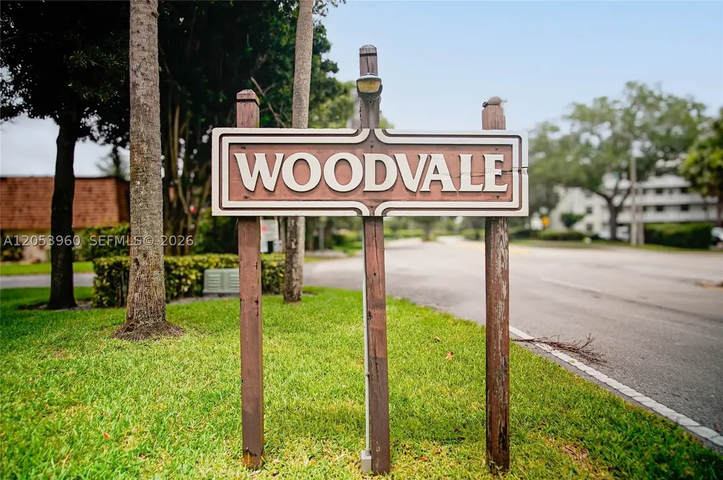 2161 Orange Grove Drive Davie FL 33324