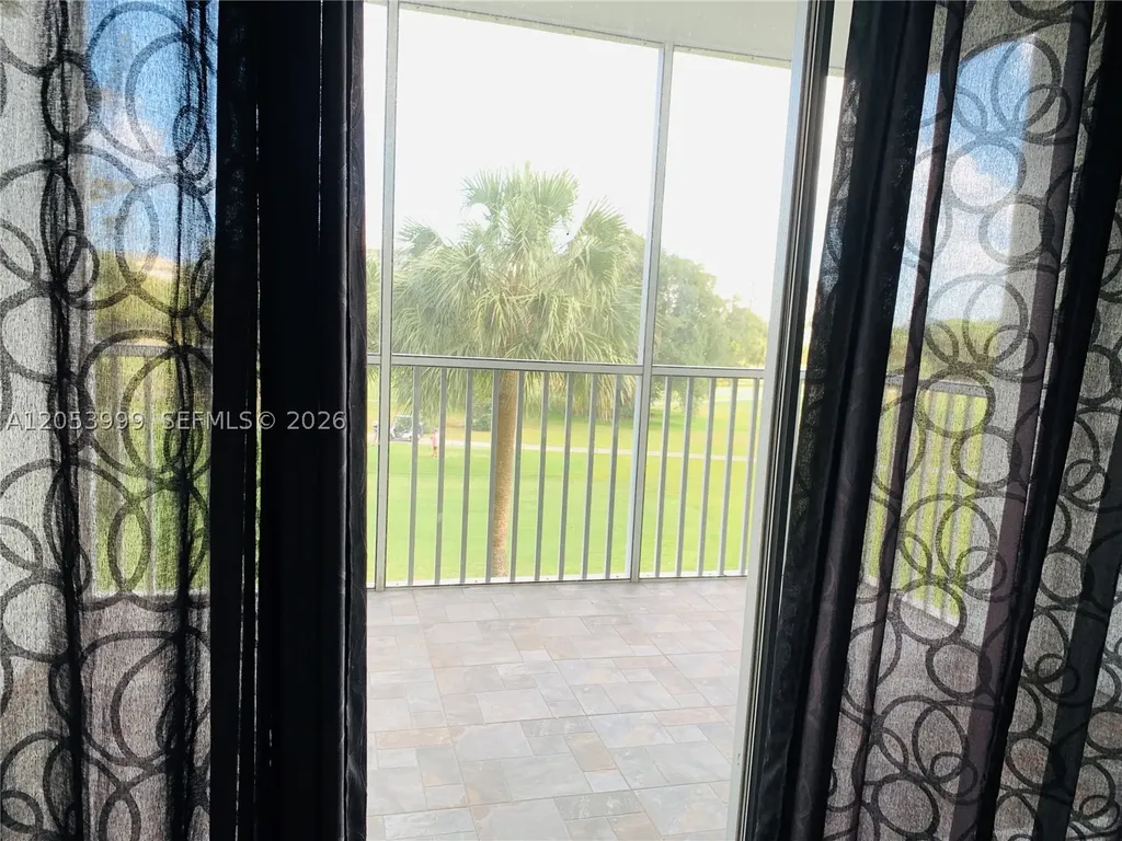2850 N Palm Aire Drive Pompano Beach FL 33069