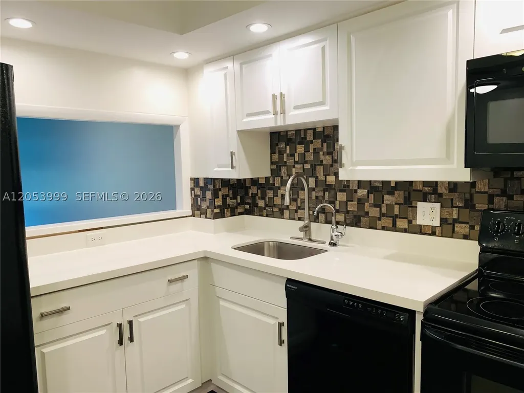2850 N Palm Aire Drive Pompano Beach FL 33069