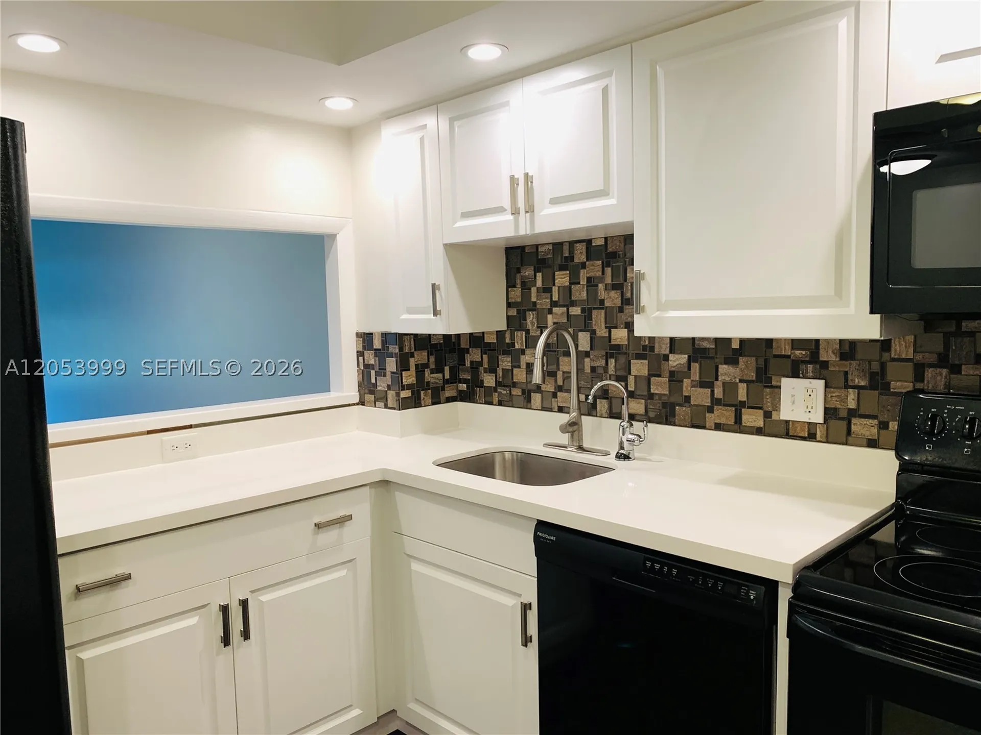 2850 N Palm Aire Drive Pompano Beach FL 33069