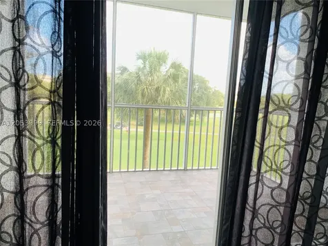 2850 N Palm Aire Drive Pompano Beach FL 33069