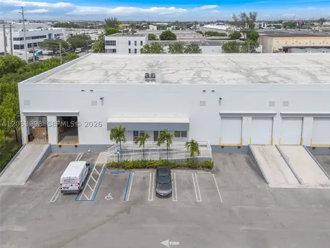 7900 NW 71st Street Medley FL 33166
