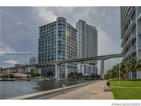 350 S Miami Avenue Miami FL 33130