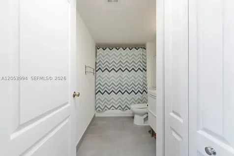 2642 Collins Avenue Miami Beach FL 33140