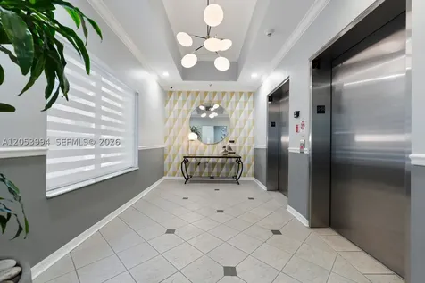 2642 Collins Avenue Miami Beach FL 33140