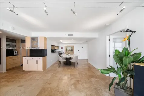 650 West Avenue Miami Beach FL 33139