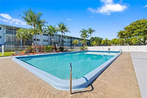 1000 Hillcrest Court Hollywood FL 33021