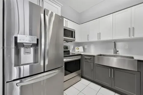 7441 Wayne Avenue Miami Beach FL 33141