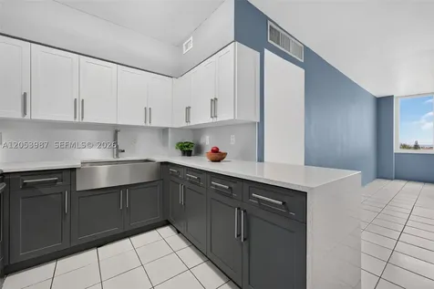 7441 Wayne Avenue Miami Beach FL 33141