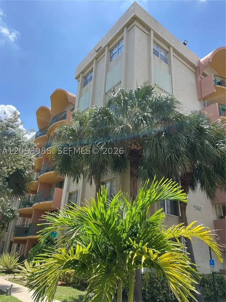 9350 Fontainebleau Boulevard Miami FL 33172