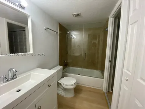 9350 Fontainebleau Boulevard Miami FL 33172