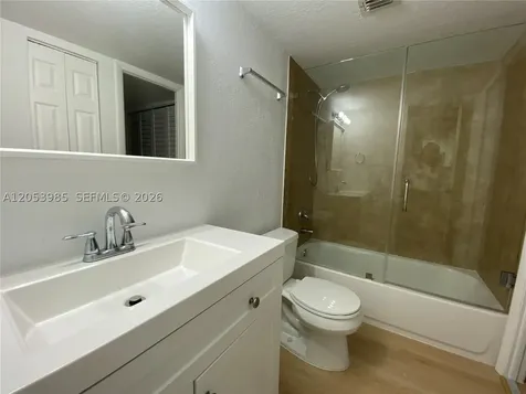 9350 Fontainebleau Boulevard Miami FL 33172