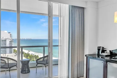 4391 Collins Avenue Miami Beach FL 33140