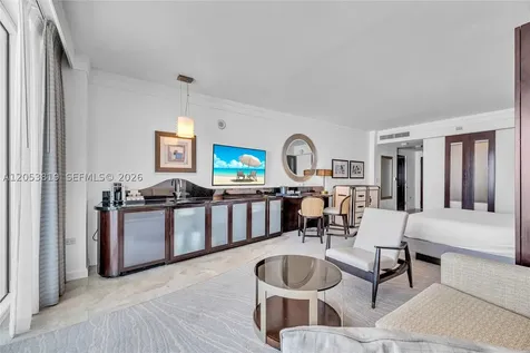 4391 Collins Avenue Miami Beach FL 33140
