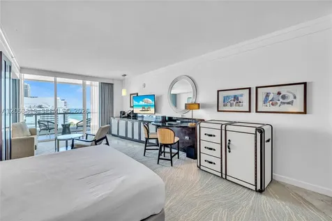 4391 Collins Avenue Miami Beach FL 33140