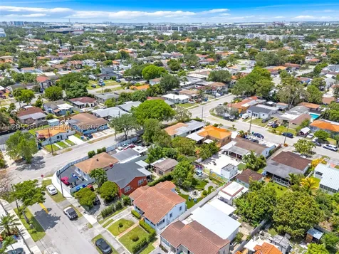 3151 NW Flagler Terrace Miami FL 33125