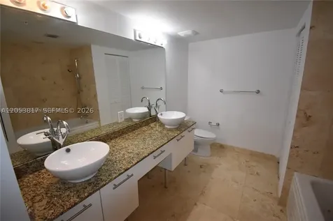 41 SE 5th Street Miami FL 33131