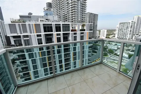 41 SE 5th Street Miami FL 33131