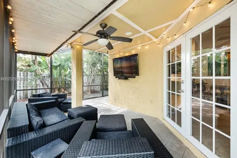 1377 Garden Road Weston FL 33326