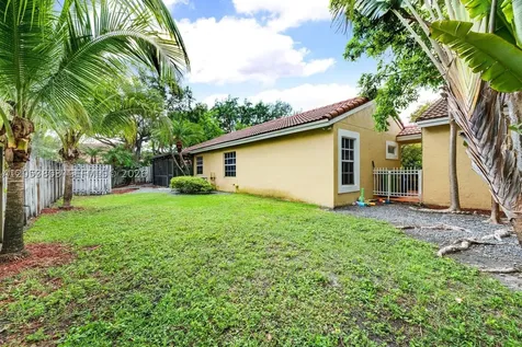 1377 Garden Road Weston FL 33326