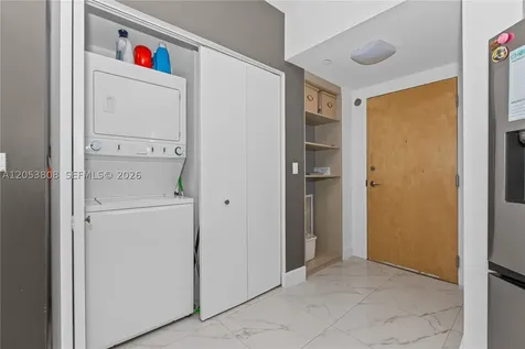 350 S Miami Avenue Miami FL 33130