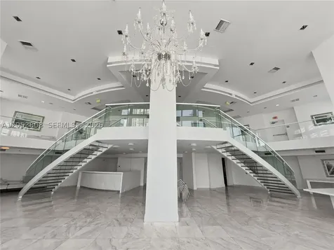 350 S Miami Avenue Miami FL 33130