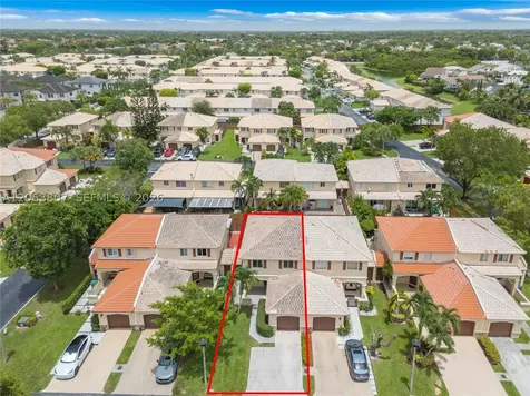 7463 SW 164th Avenue Miami FL 33193