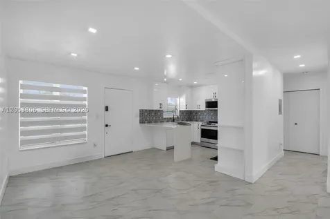 2225 NE 123rd Street North Miami FL 33181