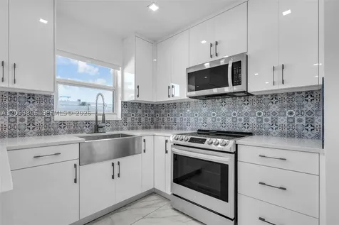 2225 NE 123rd Street North Miami FL 33181