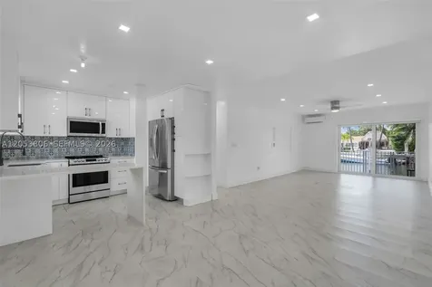 2225 NE 123rd Street North Miami FL 33181