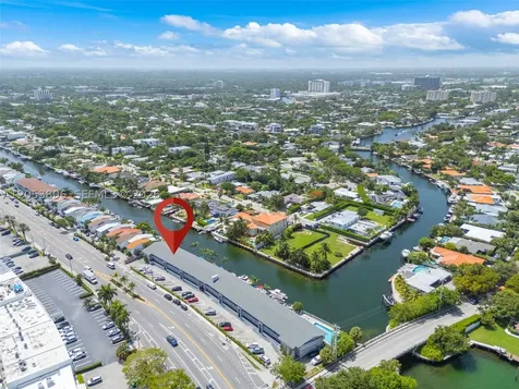 2225 NE 123rd Street North Miami FL 33181