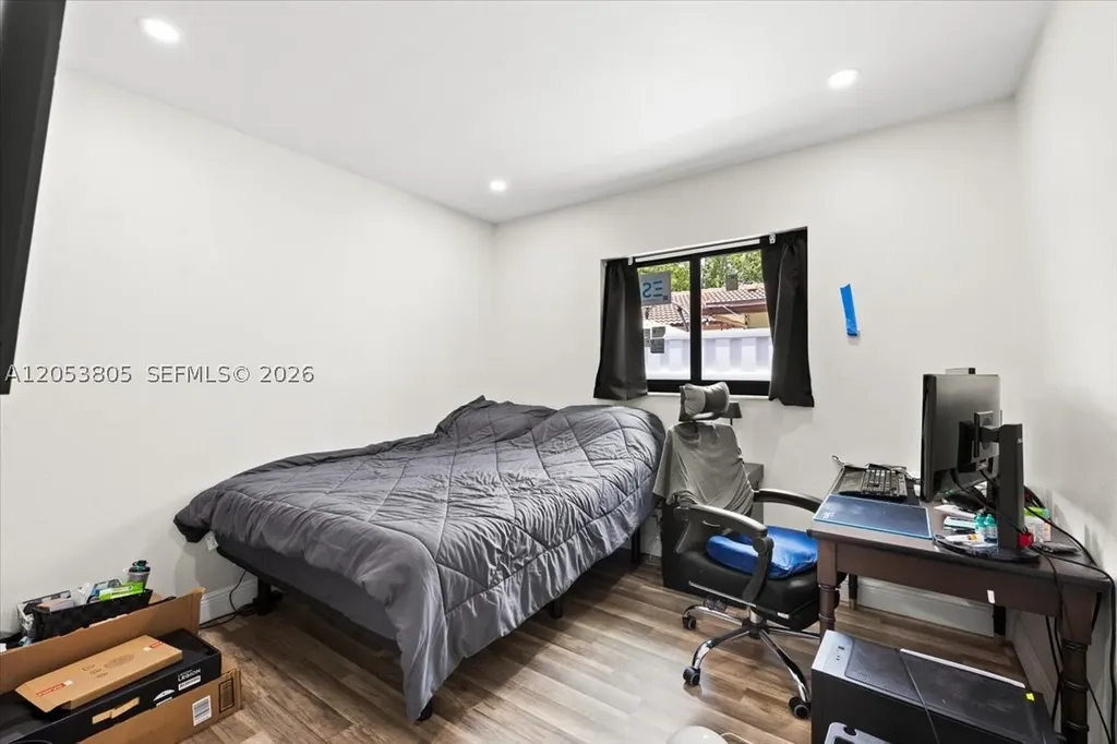 2338 NW 98th Way Coral Springs FL 33065