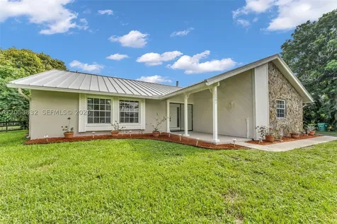11501 SW 3rd Street Plantation FL 33325