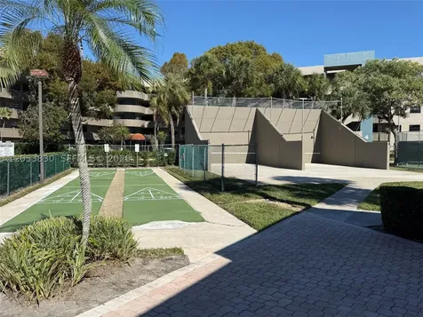 1000 Colony Point Circle Pembroke Pines FL 33026
