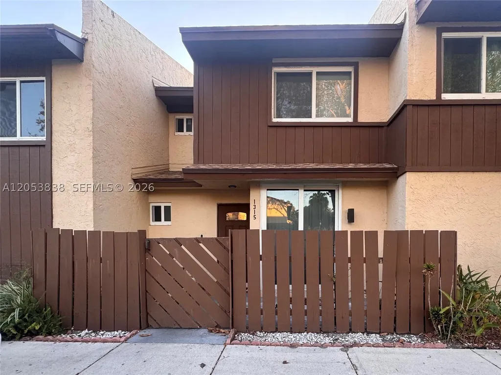 1315 Hampton Boulevard North Lauderdale FL 33068