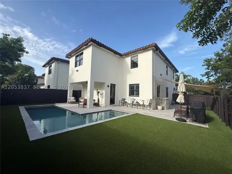 116 NE 24th Terrace Homestead FL 33033