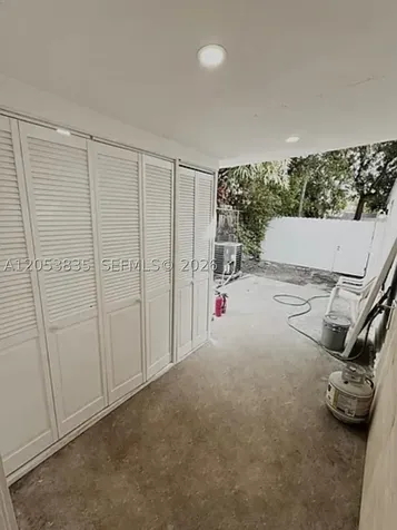 1237 NW 33rd Avenue Miami FL 33125