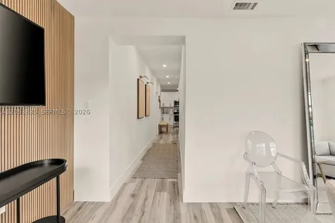 1237 NW 33rd Avenue Miami FL 33125