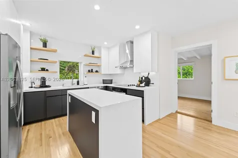 829 Granada Groves Court Coral Gables FL 33134