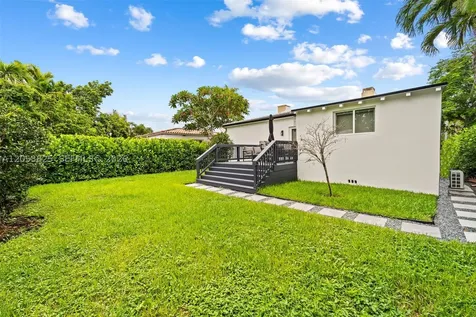 829 Granada Groves Court Coral Gables FL 33134