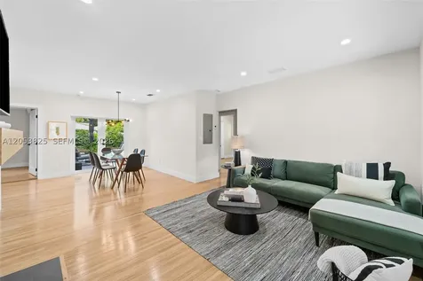 829 Granada Groves Court Coral Gables FL 33134