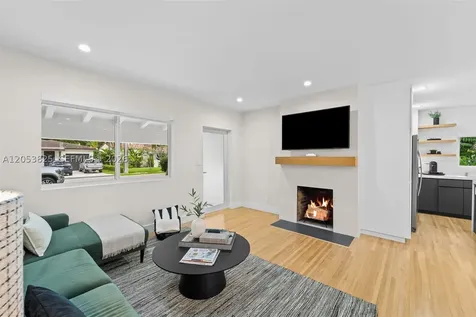 829 Granada Groves Court Coral Gables FL 33134
