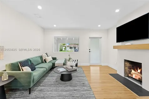 829 Granada Groves Court Coral Gables FL 33134