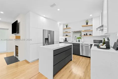 829 Granada Groves Court Coral Gables FL 33134