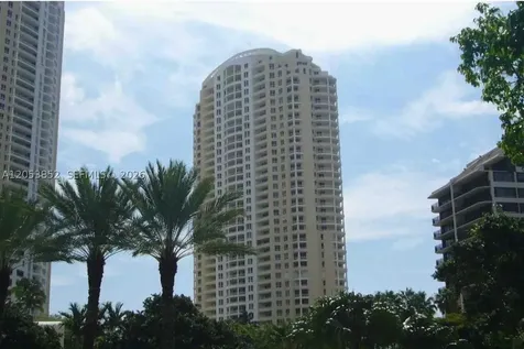 808 Brickell Key Drive Miami FL 33131