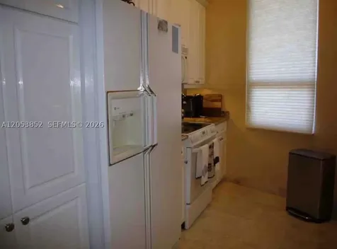 808 Brickell Key Drive Miami FL 33131