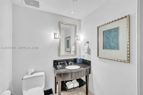 4391 Collins Avenue Miami Beach FL 33140