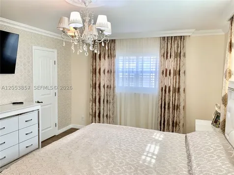 619 NE 14th Avenue Hallandale Beach FL 33009