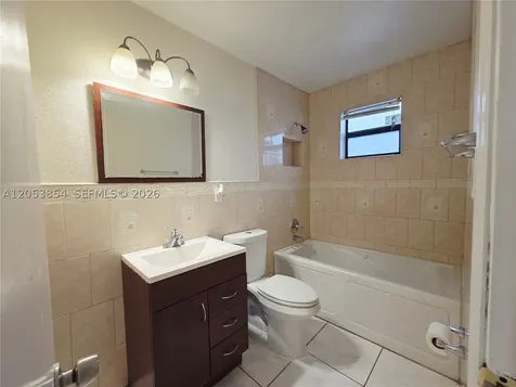 4004 SW 20th Street West Park FL 33023